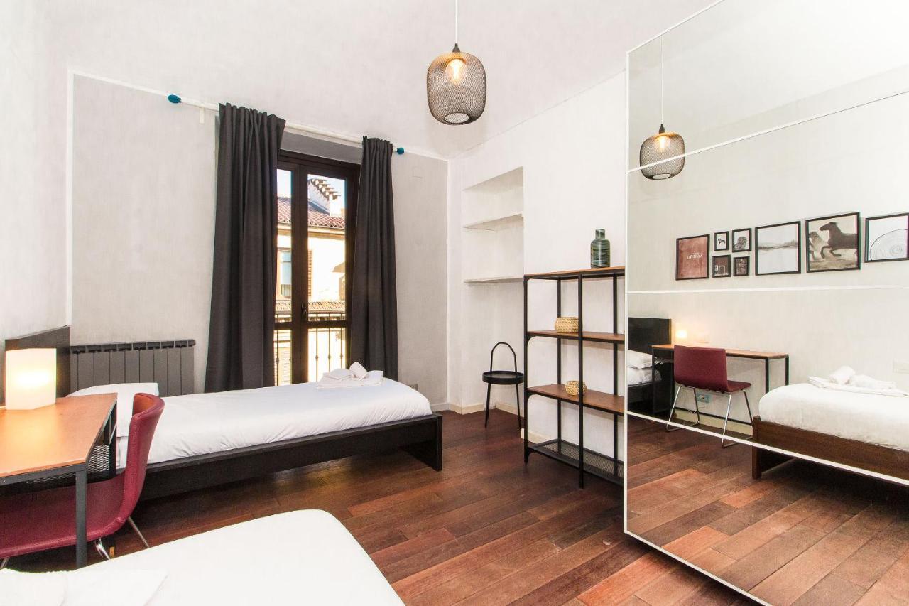 Colorful Statuto Square Design Apart Apartment Turin Bagian luar foto
