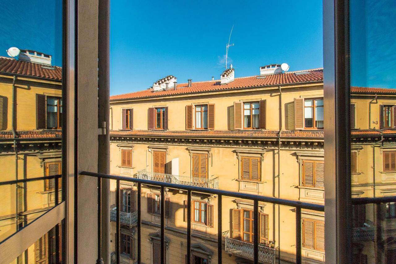 Colorful Statuto Square Design Apart Apartment Turin Bagian luar foto
