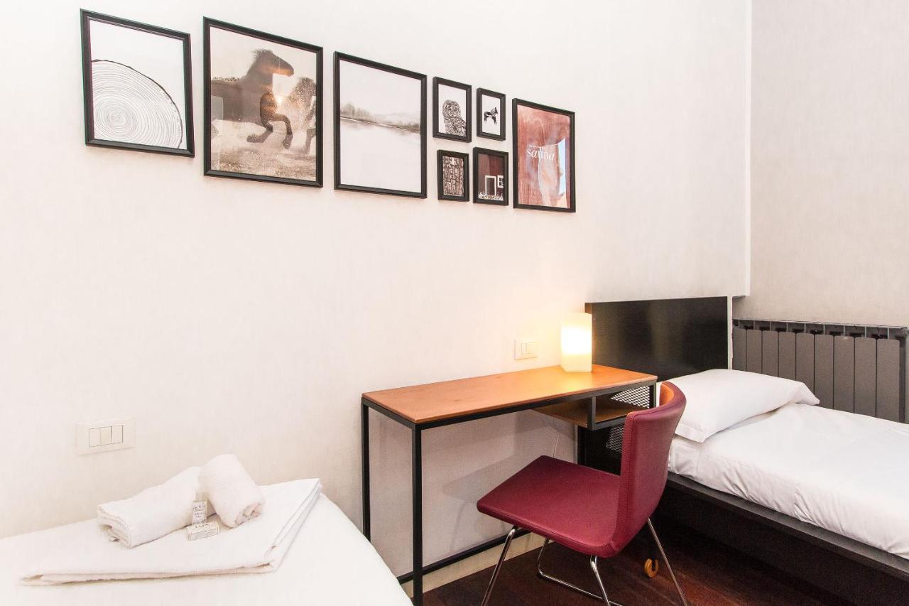 Colorful Statuto Square Design Apart Apartment Turin Bagian luar foto