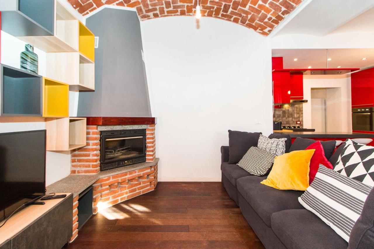 Colorful Statuto Square Design Apart Apartment Turin Bagian luar foto